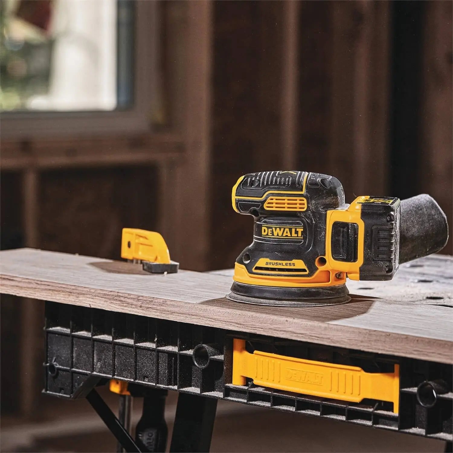 2026 Dewalt DCW210P1 - 20V MAX BL 5" Random Orbit Sander KIT