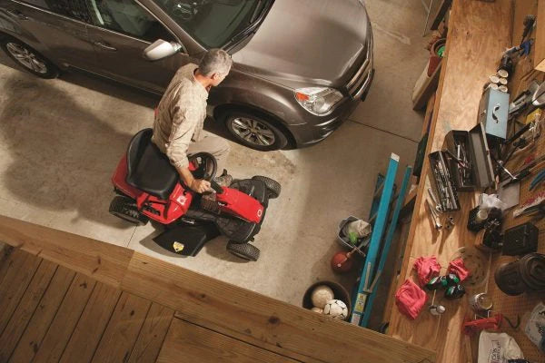 2026 Troy-Bilt TB30 382 cm³ ride-on lawnmower with 6 gears, fully refurbished, compact design, adjustable height