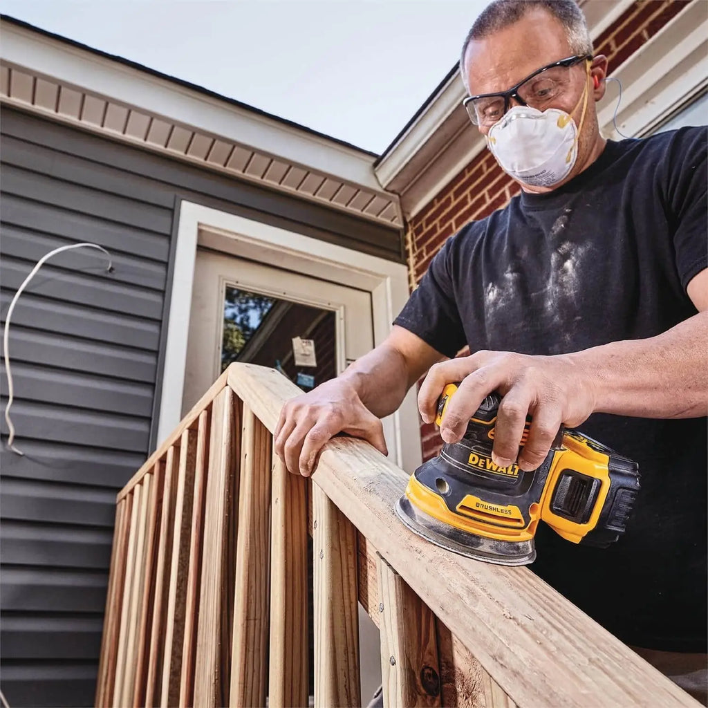 2026 Dewalt DCW210P1 - 20V MAX BL 5" Random Orbit Sander KIT