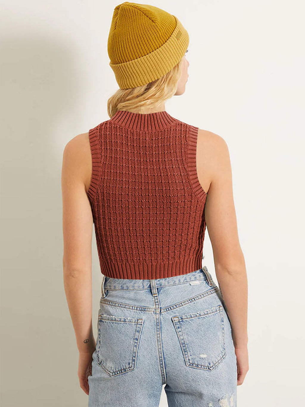 2026 Crew Neck Sleeveless Knit Sweater
