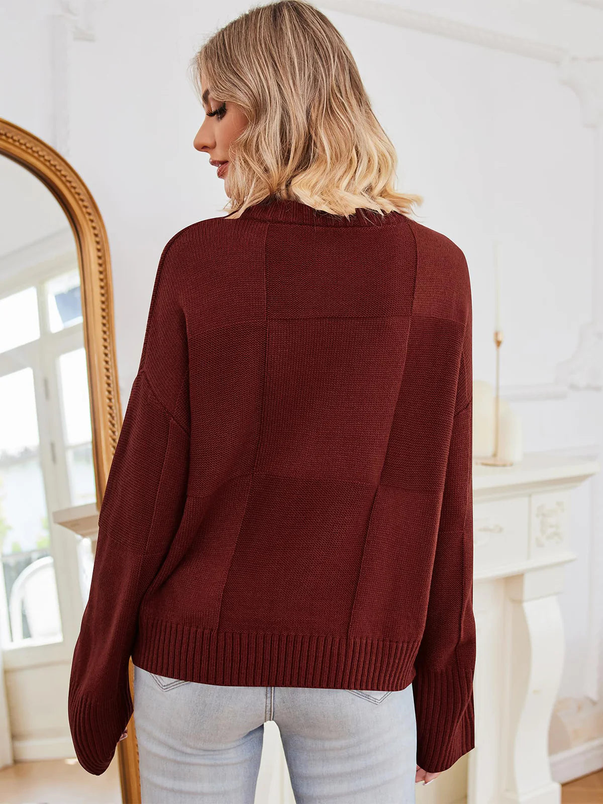 2026 Patterned Sweaters in Light and Dark Colors