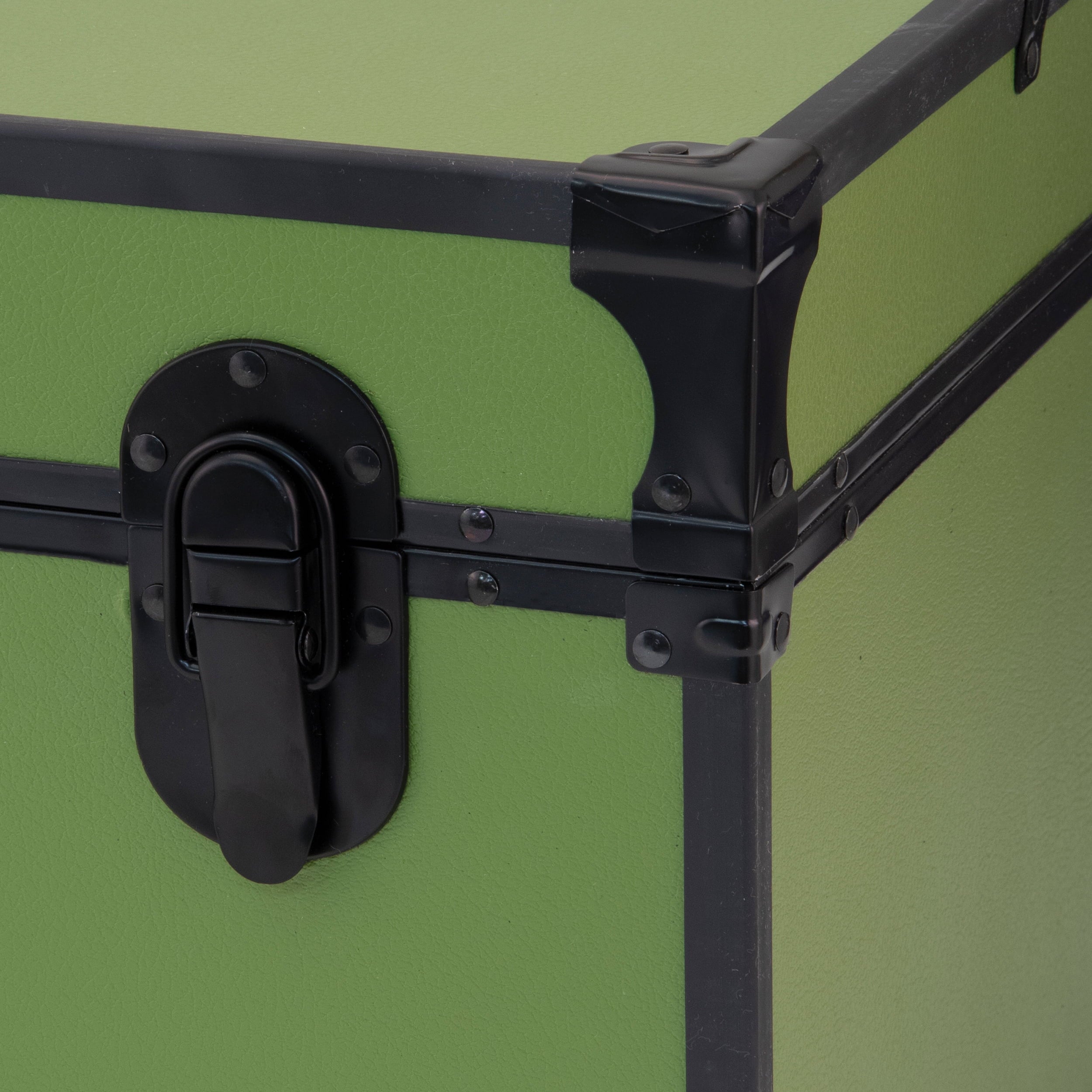 2026 Seward Classic 30" Trunk with Lock, Olive Grove