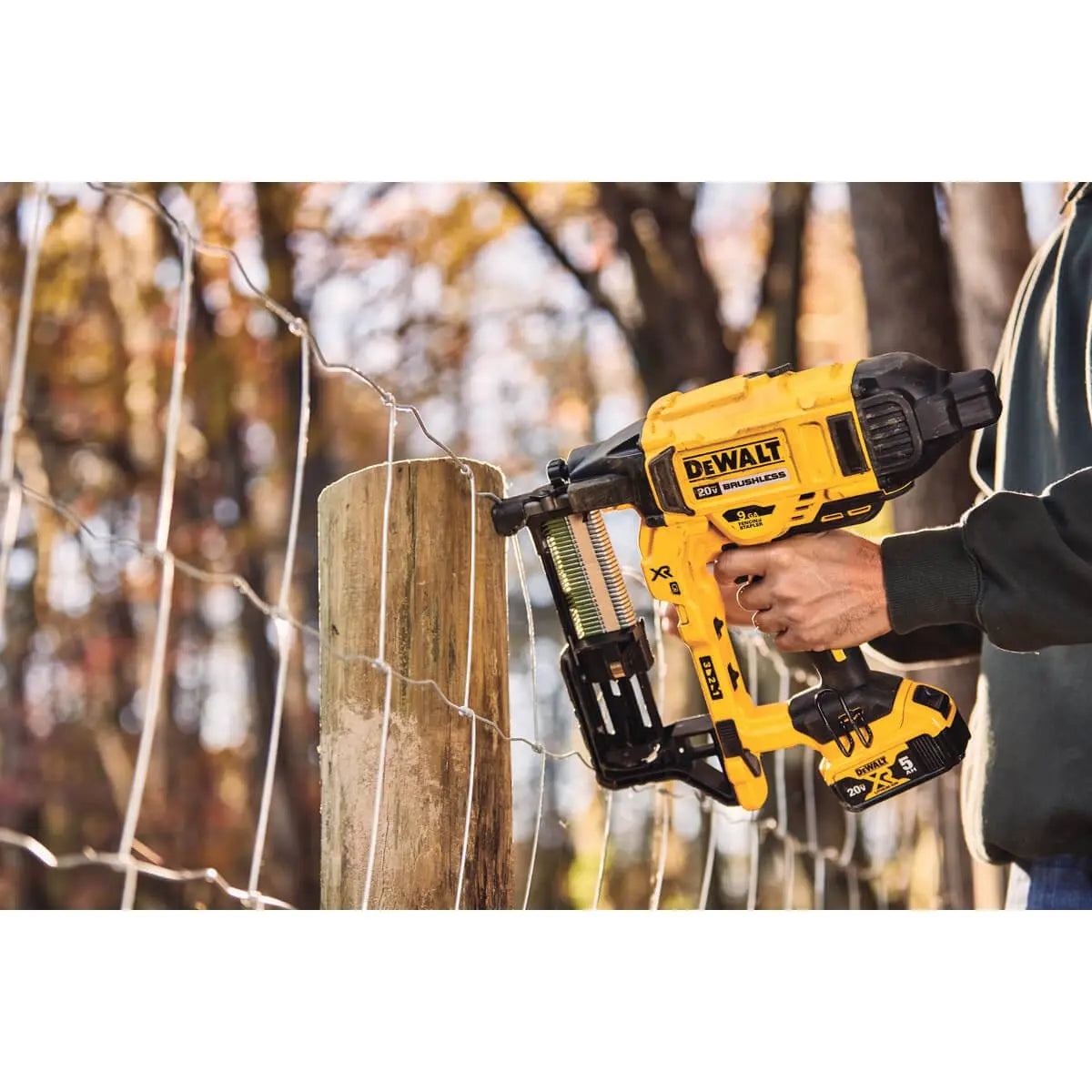 2026 DEWALT DCFS950B-20V MAX* XR 9  Guage Cordless Fencing Stapler (Tool Only)