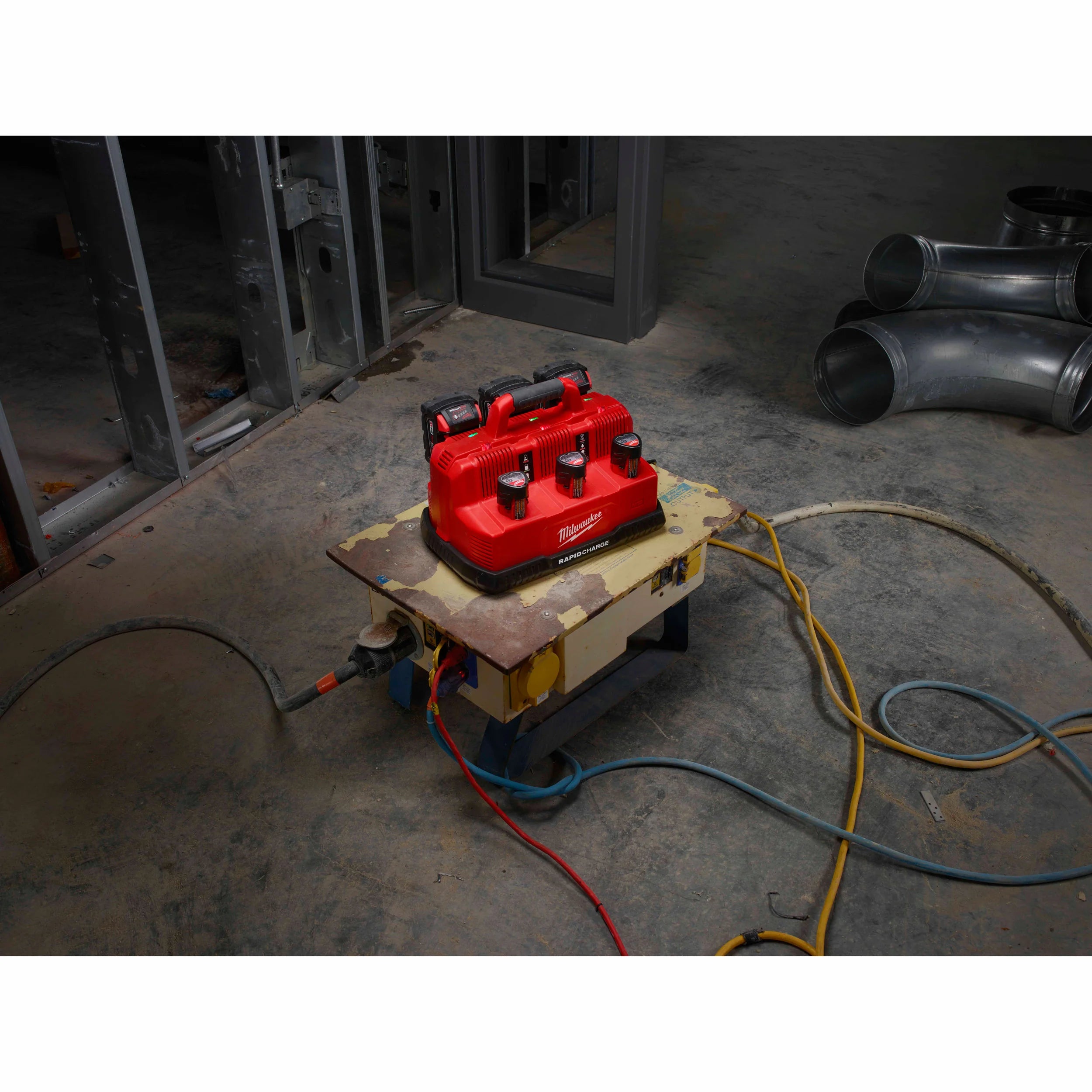 Milwaukee 48-59-1807 M18 & M12 Rapid Charge Station