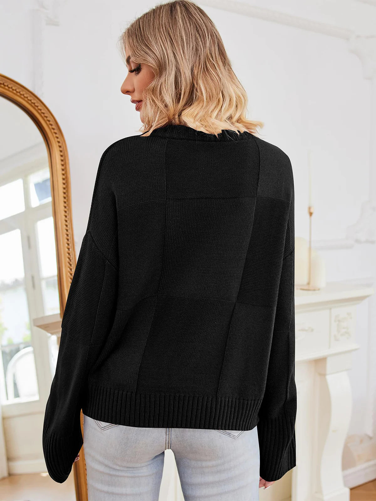 2026 Patterned Sweaters in Light and Dark Colors