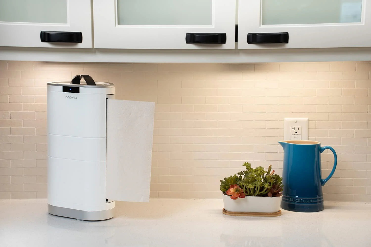 2026 Innovia touchless paper towel dispenser for the worktop in white