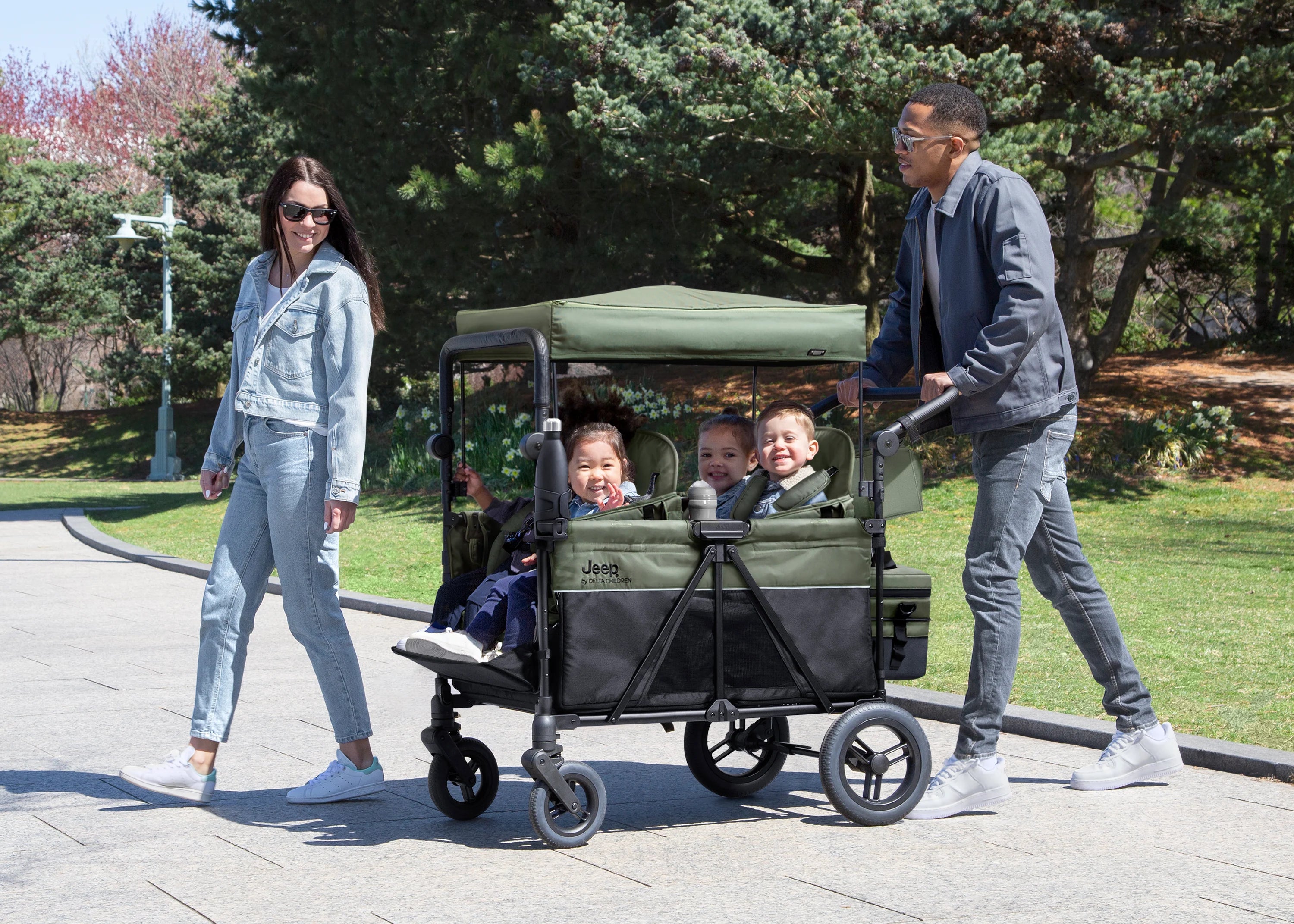 Jeep Wrangler Deluxe 4 Seater Stroller Wagon with Cooler Bag